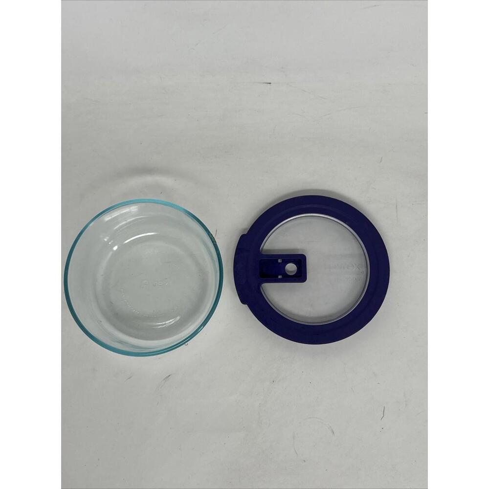 Pyrex Clear Glass 7201 26 1 QT Bowl with Purple Plastic Lid 4 Cup 950 ML